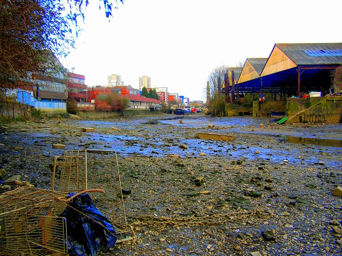 Brentford is the first place at which the tidal portion of the River Thames was fordable on foot. https://witness.theguardian.com/assignment/56261b84e4b00378ab588bbf/1779835